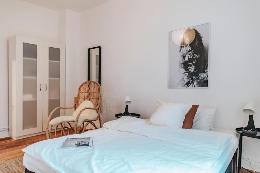Altbautraum! 2 Zimmer Mit 24H Check-In Kiel Esterno foto